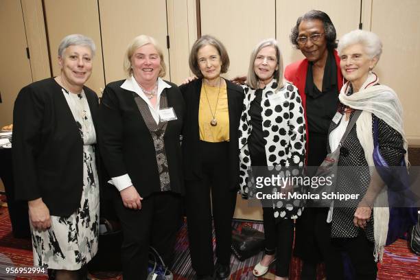 Lorie Slutsky, Ginny Day, Helen LaKelly Hunt, Betty Terrell-Cruz, Marie C. Wilson and guest attend the New York Women's Foundation's 2018...