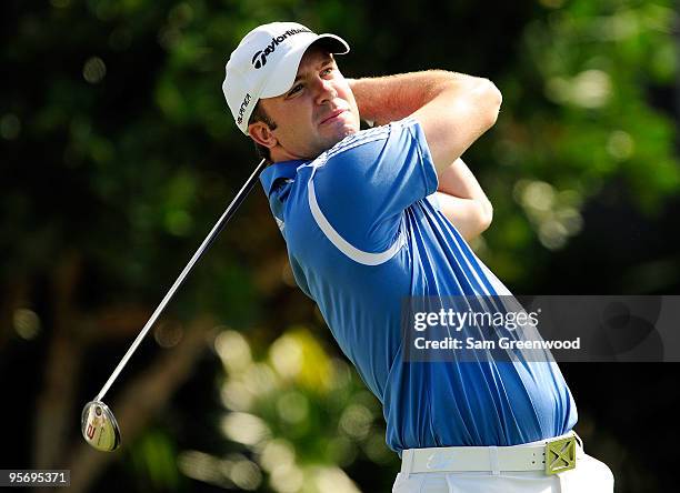 Martin Laird of Scotland hits a shot during the second round of the SBS Championship at the Plantation course on January 8, 2010 in Kapalua, Maui,...