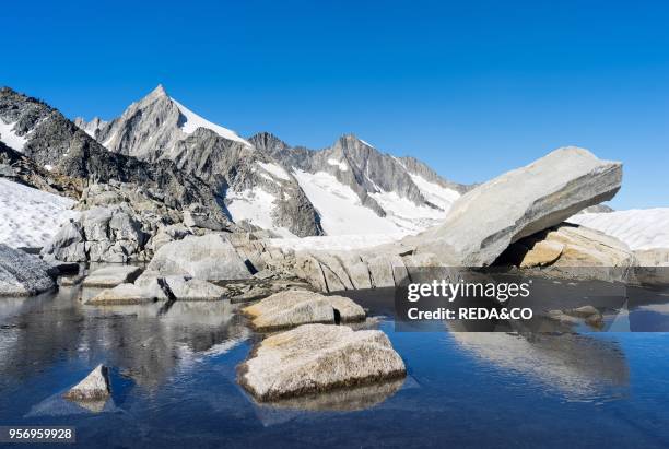 Reichenspitz moutain range in the Zillertal Alps in NP Hohe Tauern. Gabler and Reichen Spitze. Hahnenkamm. Wild-Gerlos Spitze. Europe. Central...