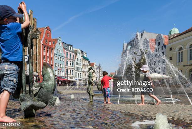 Fountain Brunnen der Lebensfreude at the Kroepeliner Strasse. The hanseatic city of Rostock at the coast of the german baltic sea. Europe.Germany....