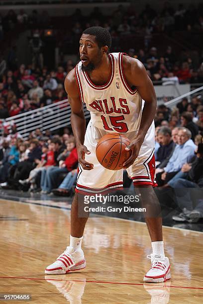 John Salmons of the Chicago Bulls handles the ball against the Indiana Pacers during the game on December 29, 2009 at the United Center in Chicago,...