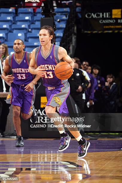 Steve Nash of the Phoenix Suns moves the ball up court during the game against the Sacramento Kings at Arco Arena on January 5, 2010 in Sacramento,...