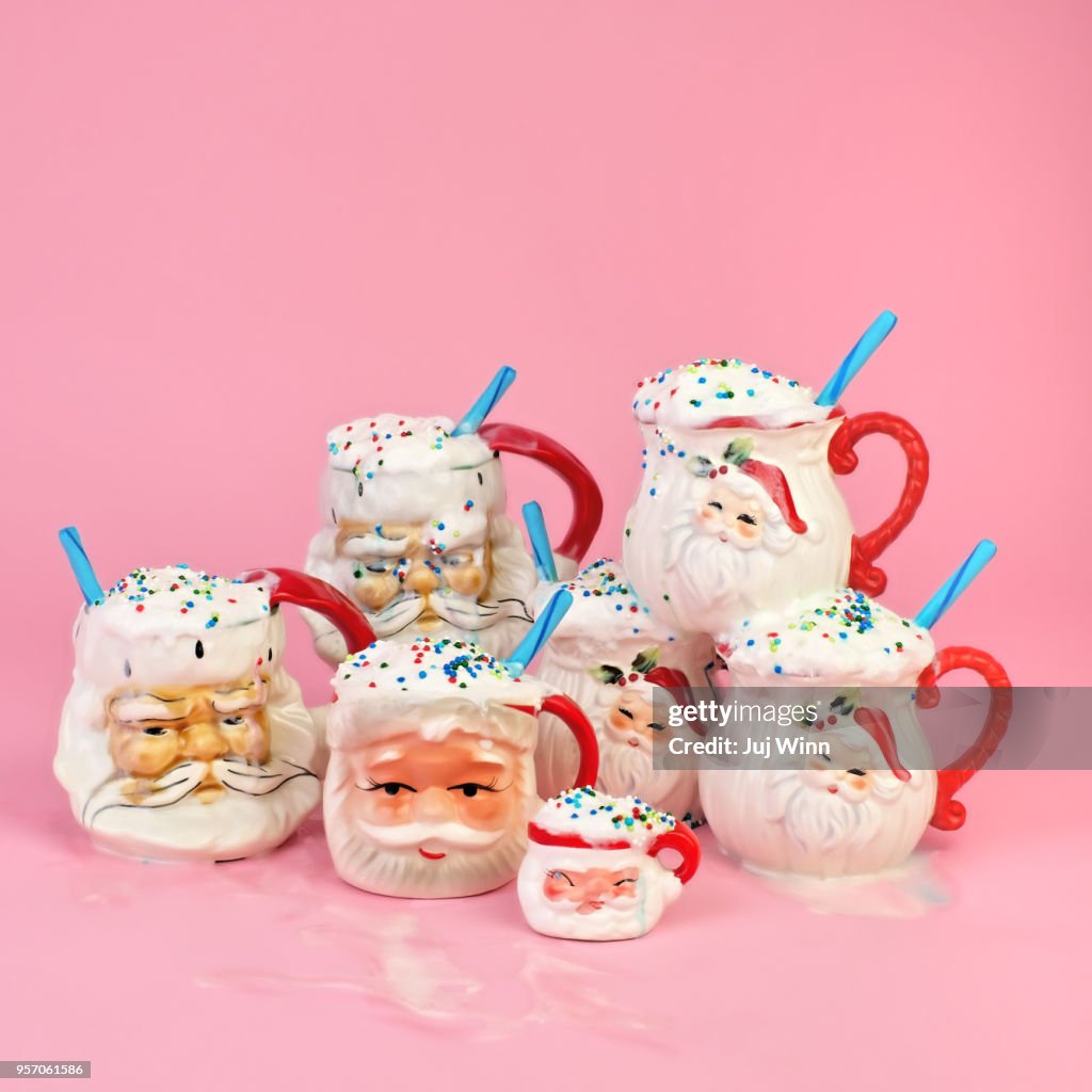 Vintage Santa mugs with cocoa