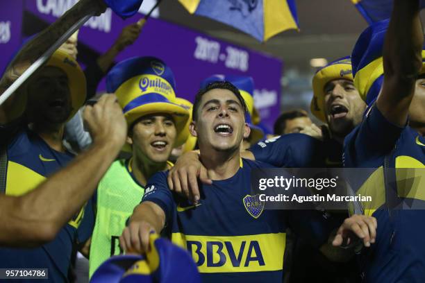 Cristian Pavon of Boca Juniors celebrates after winning the Superliga 2017/18 at Estadio Juan Carmelo Zerillo on May 9, 2018 in La Plata, Argentina.