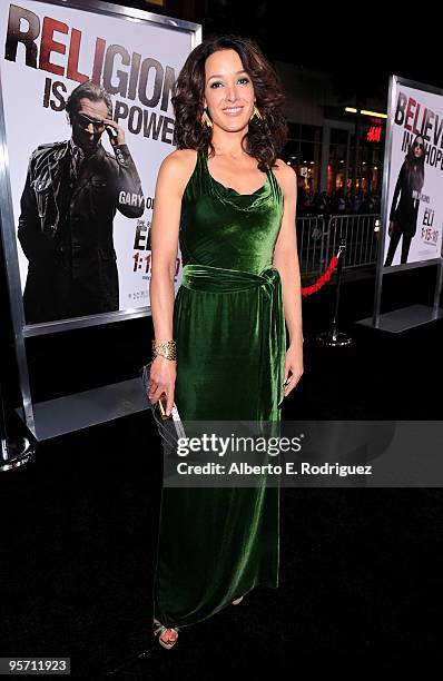 Actress Jennifer Beals arrives at the premiere of Warner Bros. 'The Book Of Eli' held at Grauman's Chinese Theatre on January 11, 2010 in Hollywood,...