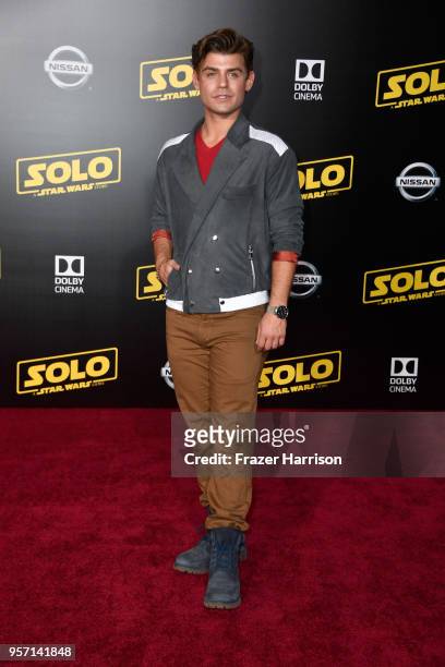 Garrett Clayton attends the premiere of Disney Pictures and Lucasfilm's "Solo: A Star Wars Story" at the El Capitan Theatre on May 10, 2018 in Los...