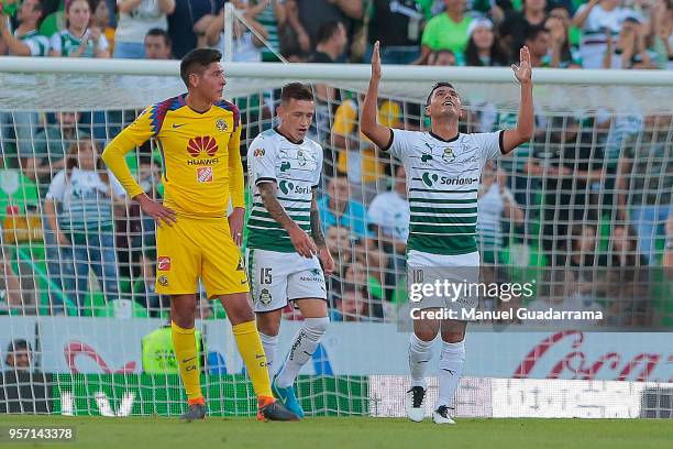 Osvalado Martinez of Santos celebrates after scoring the opening goal during the semifinals first leg match between Santos Laguna and America as part...