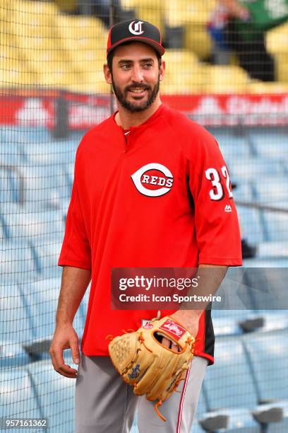 Cincinnati Reds pitcher Matt Harvey looks on before a MLB game between the Cincinnati Reds and the Los Angeles Dodgers on May 10, 2018 at Dodger...