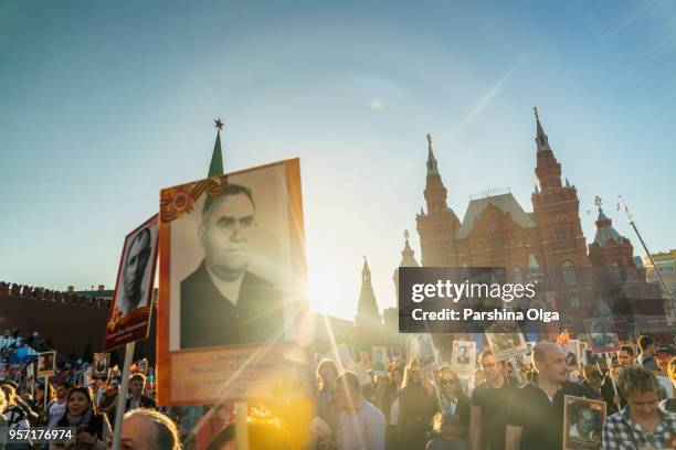 immortal regiment in moscow - regiment stock pictures, royalty-free photos & images