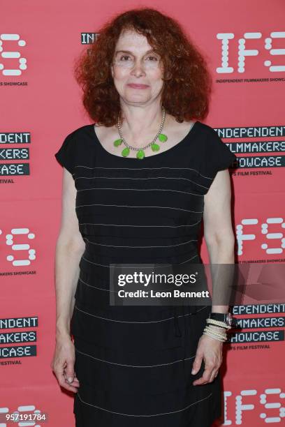 607 Melanie Mayron Photos & High Res Pictures - Getty Images