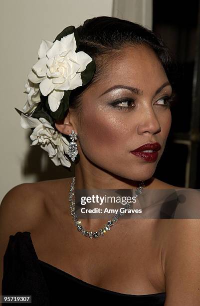 Lisa Ann Cabasa as Billie Holiday