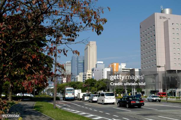 Japan / Hiroshima / Oktober 2009 / Der nach dem Atombombenabwurf auf dem zerstörten Gebiet errichtete Friedensboulevard in Hiroshima führt zum...