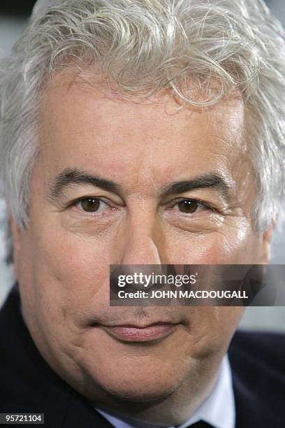 Best selling Welsh author Ken Follett poses for photographers prior to a discussion at the Frankfurt Book Fair 19 October 2005. The first of along...