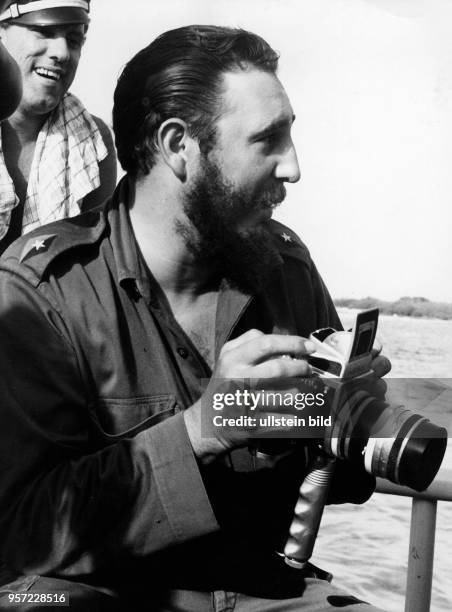 Dpa file picture dated 01 January 1962 shows Cuban leader Fidel Castro during a visit to the Bay of Pigs on the southern coast of Cuba. On 17 April...