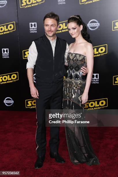 Chris Hardwick and Lydia Hearst attend the premiere of Disney Pictures and Lucasfilm's "Solo: A Star Wars Story" on May 10, 2018 in Hollywood,...