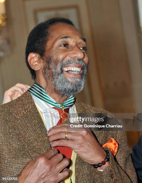 Ron Carter poses after he received the French Order of Arts and Literature Award at Ministere de la Culture on January 12, 2010 in Paris, France.