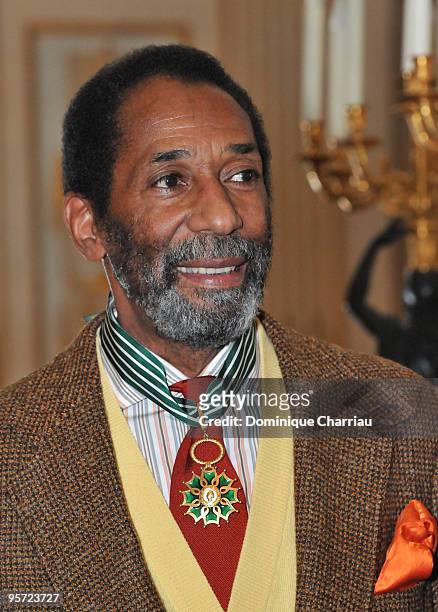 Ron Carter poses after he received the French Order of Arts and Literature Award at Ministere de la Culture on January 12, 2010 in Paris, France.