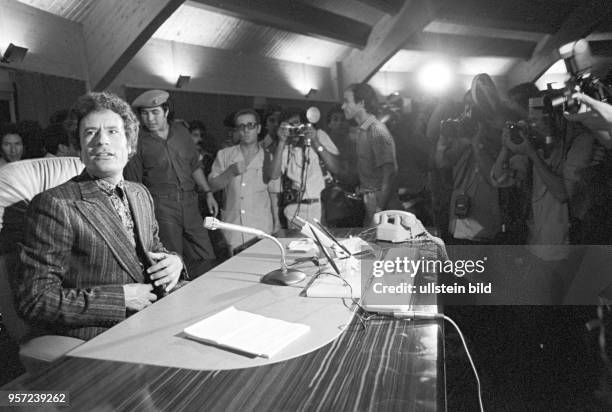Der libyschen Revolutionsführer Oberst Muammar Abu Minyar al-Gaddafi, aufgenommen im September 1979 bei einer Pressekonferenz vor ausländischen...