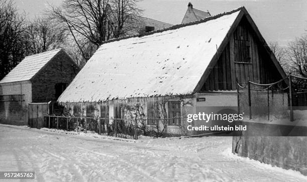 Das Ostseebad Koserow auf der Insel Usedom im Winter 1957. Foto : Reinhard Kaufhold - Mindere technische Qualität bedingt durch historische Vorlage -