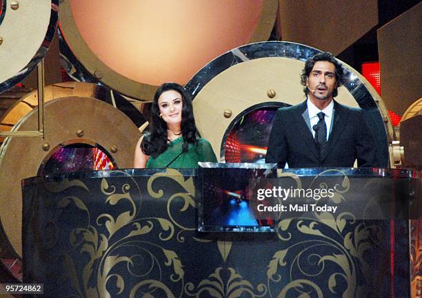 Actors Preity Zinta and Arjun Rampal at the Apsara awards ceremony in Mumbai on Friday, January 8, 2010.