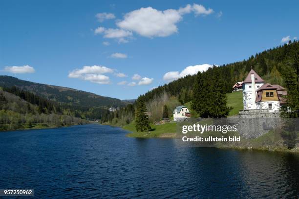 Der Stausee der jungen Elbe in Spindleruv Mlyn im tschechischen Riesengebirge, aufgenommen am . Die Elbe wird hier zum ersten Mal gestaut. Die Quelle...