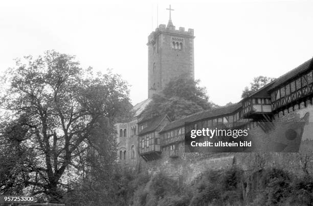 Eisenach in Thüringen - Blick zur Wartburg 1969 Foto : Reinhard Kaufhold - Technische Qualität bedingt durch historische Vorlage -