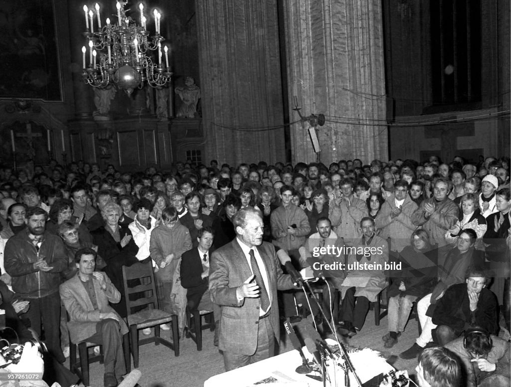 DDR- Willy Brandt in Rosctock - Gauck 1989