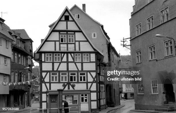 Meissen - Altstadt mit Fachwerkhäusern und verfallenen und teils renovierten Fassaden.