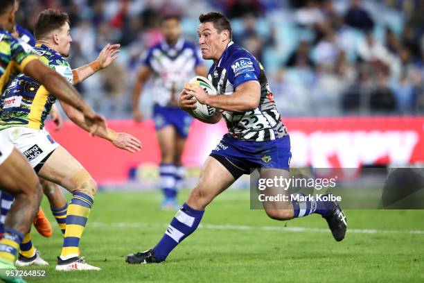 Josh Jackson of the Bulldogs makes a run during the round 10 NRL match between the Canterbury Bulldogs and the Parramatta Eels at ANZ Stadium on May...