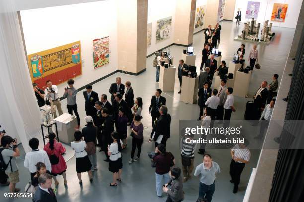 Eröffnung einer Deutsch-Chinesischen Kunstausstellung in Wuhan, aufgenommen am . Im Rahmen des Programms "Gemeinsam in Bewegung" finden im Herbst...