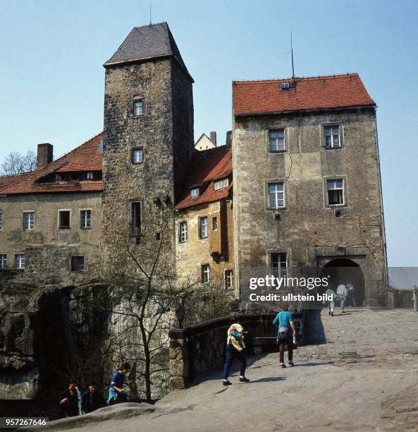 In der Burg Hohnstein in der Sächsischen Schweiz befand sich eine der größten Jugendherbergen der DDR, aufgenommen 1987. Foto : Reinhard Kaufhold