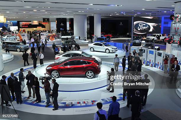 Ford Slideshow Ford Th Photos and Premium High Res Pictures - Getty Images