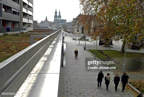 In der inneren Neustadt in Dresden, an der Hauptstraße am Neustädter Markt wurde 1975 mit dem Bau von Plattenwohnungen vom Typ WB 70 begonnen. Noch...