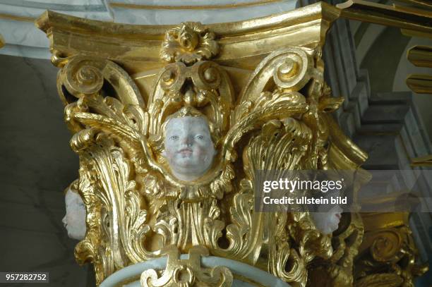 Engelgesichter am Altar der Dresdner Frauenkirche, aufgenommen 2007. Der Dresdner Bildhauer Vinzenz Wanitschke schuf viele Teile vom Altar der...