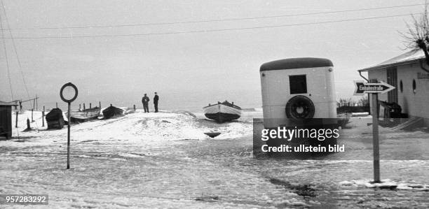 Das Ostseebad Ahlbeck auf der Insel Usedom im Winter 1957. Foto : Reinhard Kaufhold - Mindere technische Qualität bedingt durch historische Vorlage -