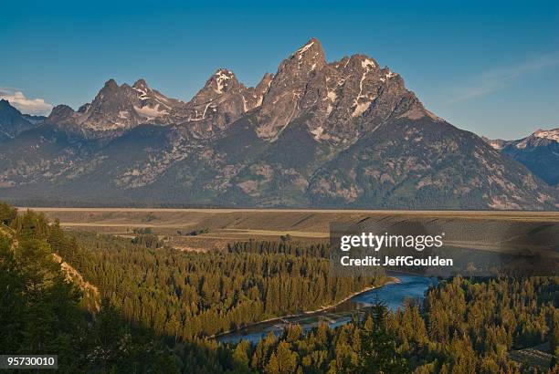 snake river und teton range im "first light - grand teton stock-fotos und bilder