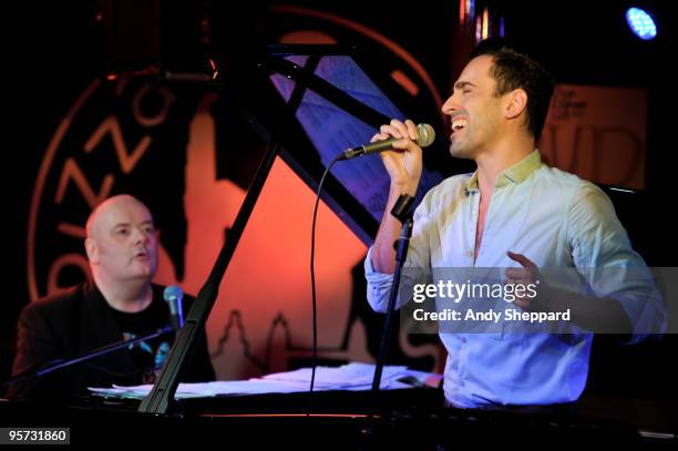 Ian Haw Ian Shaw (Singer) Photos and Premium High Res Pictures - Getty Images