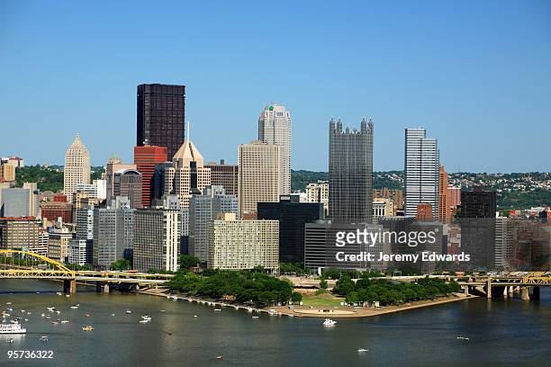 downtown pittsburgh - pittsburgh sky stock pictures, royalty-free photos & images