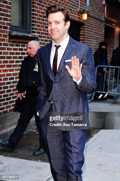Actor Jason Sudeikis visits the "Late Show With David Letterman" at the Ed Sullivan Theater on January 12, 2010 in New York City.