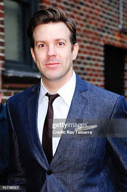 Actor Jason Sudeikis visits the "Late Show With David Letterman" at the Ed Sullivan Theater on January 12, 2010 in New York City.