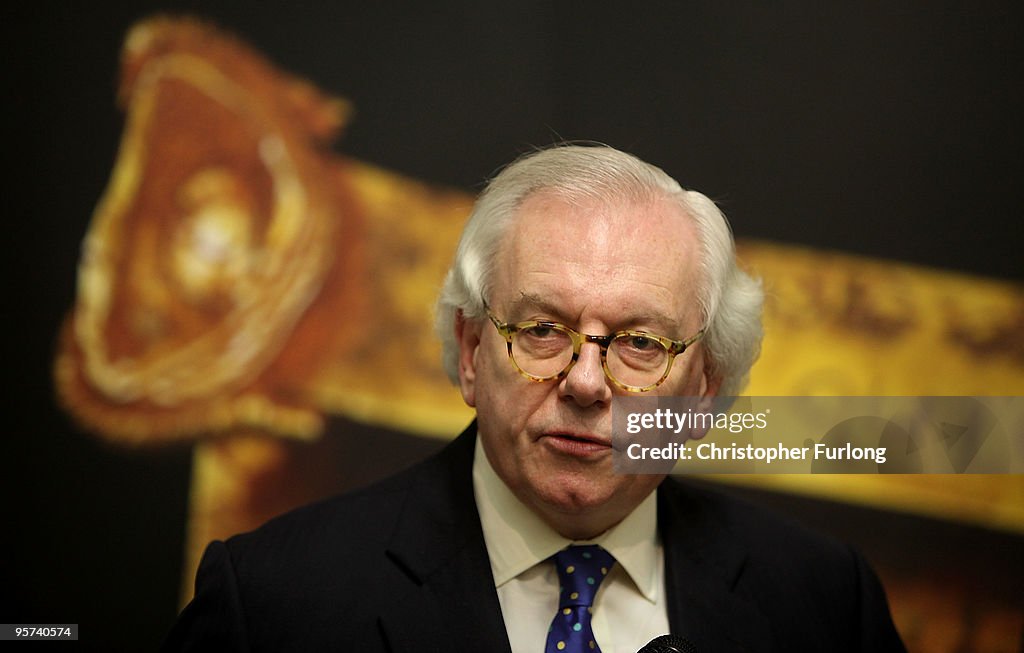 Campaigners Lobby To Keep Staffordshire Gold Hoard Locally