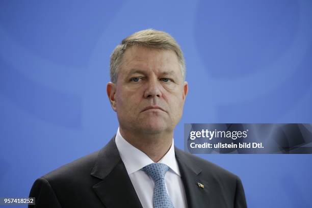 Präsident von Rumänien, Klaus Iohannis, Deutschland, Berlin, Bundeskanzleramt, Gemeinsame Presseunterrichtung nach dem Gespräch und Mittagessen der...