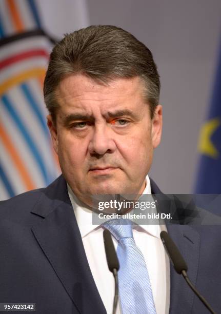 Sigmar GABRIEL , Minister for Foreign Affairs of Germany , during G20 summit ,