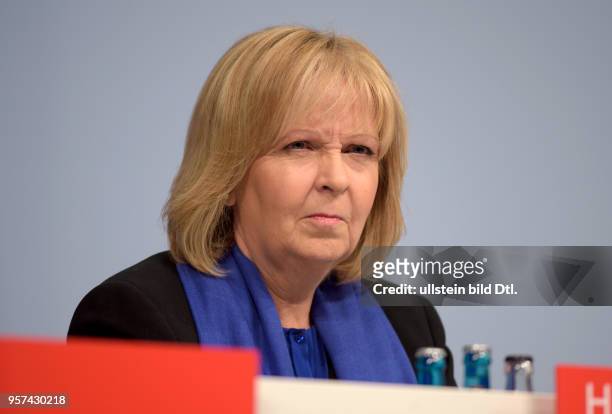 Hannelore KRAFT , SPD , Prime Minister of Northrhine-Westfalia ,
