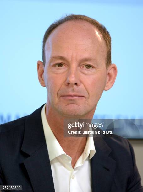 Thomas Rabe 614 Thomas Rabe Stock Photos, High-Res Pictures, and Images - Getty Images
