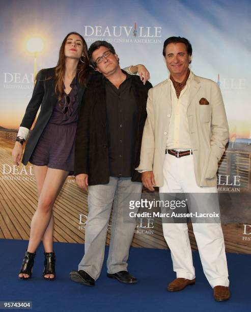 Actress Dominik Garcia-Lorido, US film director Raymond De Felitta and US actor Andy Garcia attend a photo call for the movie 'City Island' at the...