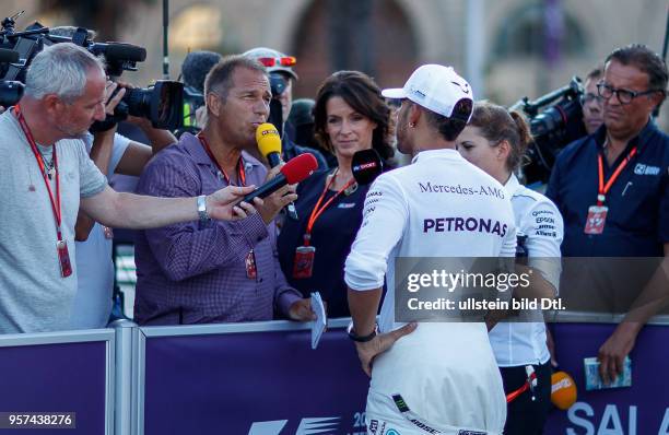 Kai Ebel RTL bei Lewis Hamilton; Mercedes Grand Prix, formula 1 GP, Europa in Baku Aserbaidschan