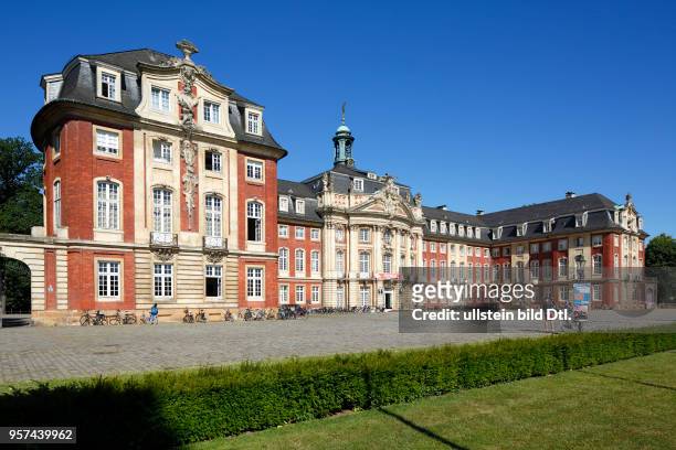 Muenster, Westphalia, Muensterland, North Rhine-Westphalia, NRW, prince-archbishopal castle, baroque, residence, university, Westphalian Wilhelm...