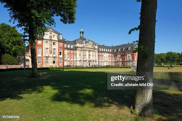 Muenster, Westphalia, Muensterland, North Rhine-Westphalia, NRW, prince-archbishopal castle, baroque, residence, university, Westphalian Wilhelm...