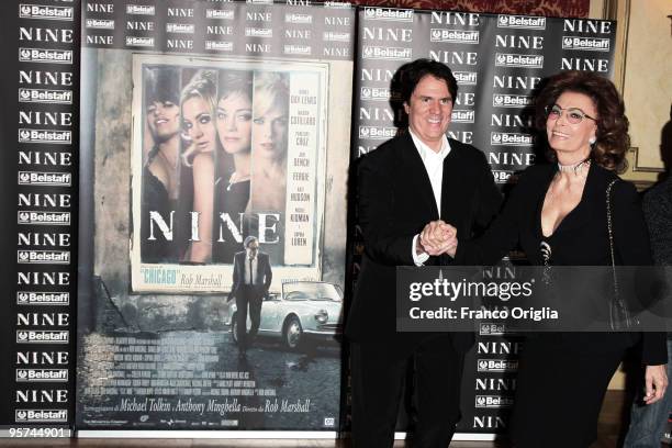 Actress Marion Sophia Loren and director Rob Marshall attend 'Nine' photocall at St Regis Grand Hotel on January 13, 2010 in Rome, Italy.